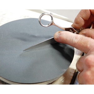 Affûtage ciseaux de toilettage Japan Style