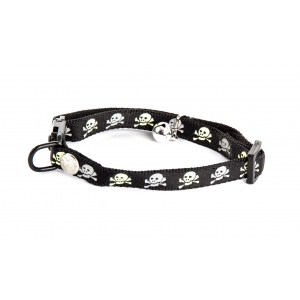 black nylon cat collar 
